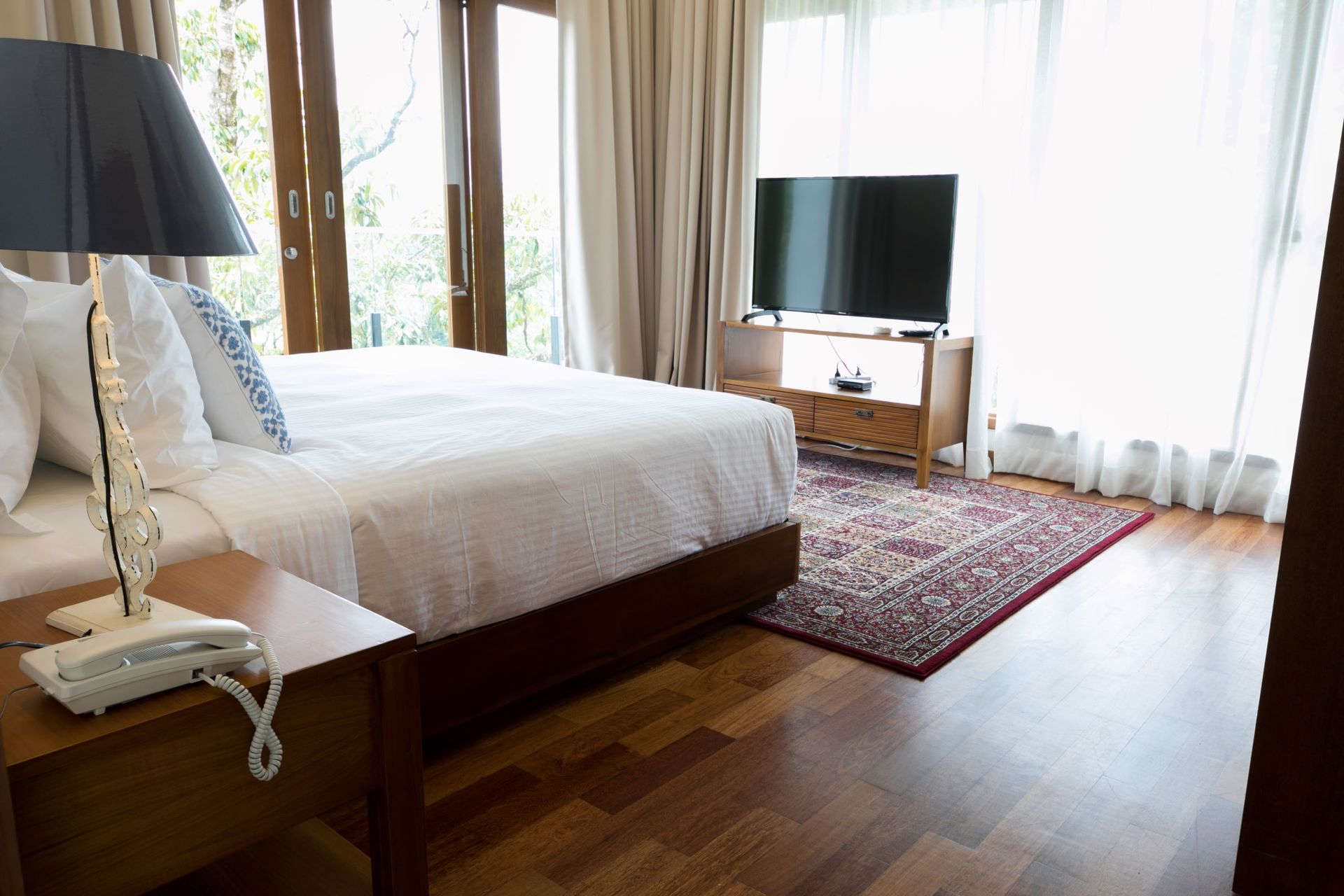 One-Bedroom Rainforest View Suite