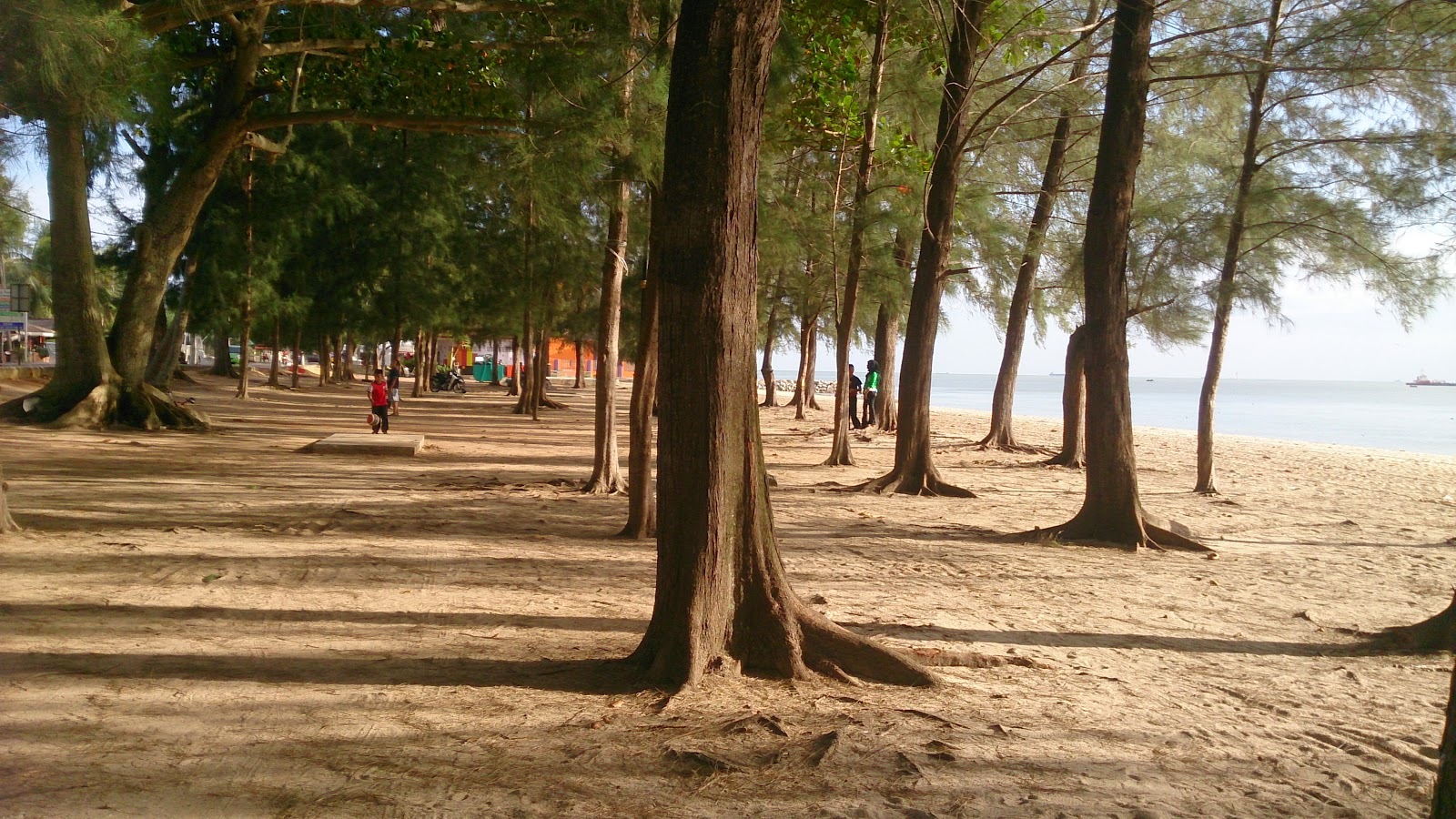 Pantai Puteri Beach