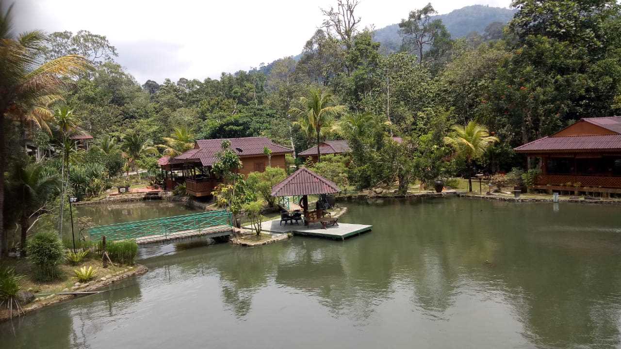  Chalet - Pond View