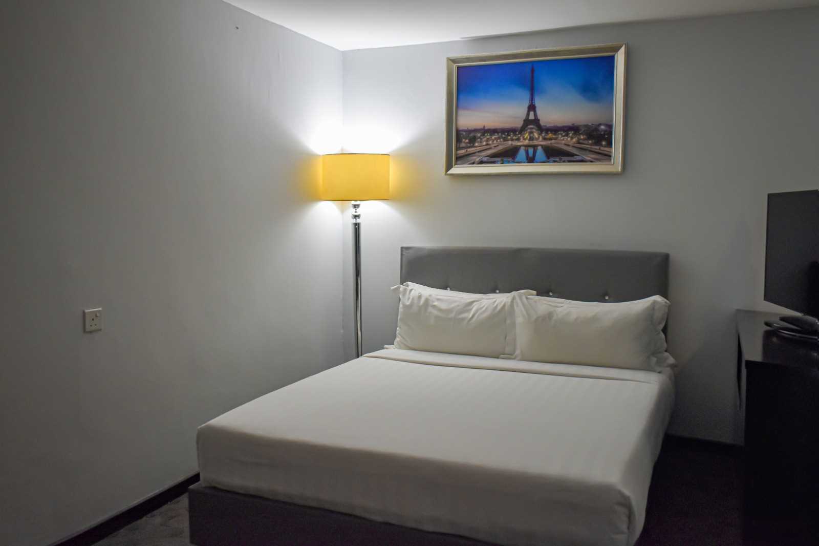 Family Suite City View - Inclusive of Airport Transfer